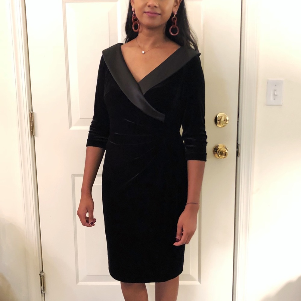 Tahari Black Velvet cocktail Dress